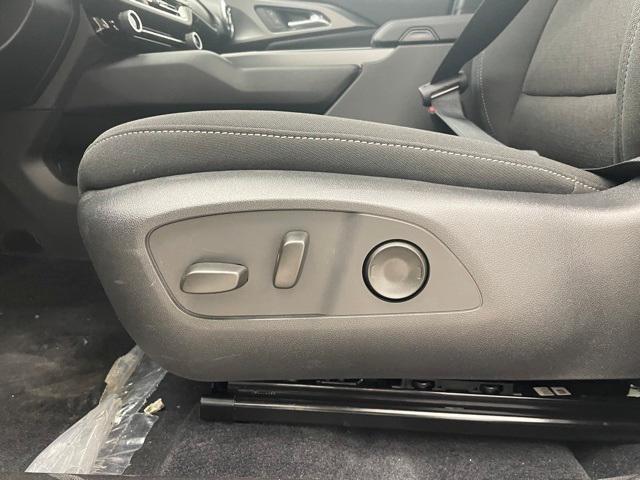 new 2025 Chevrolet Equinox EV car, priced at $35,290