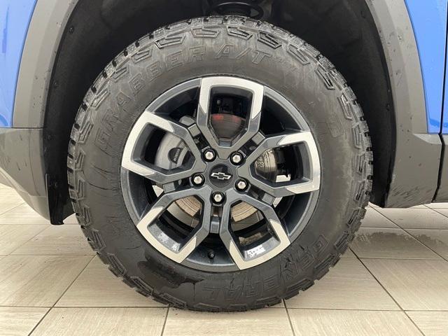 new 2025 Chevrolet Equinox car, priced at $38,595