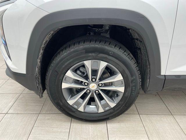 new 2026 Chevrolet Equinox car, priced at $33,370