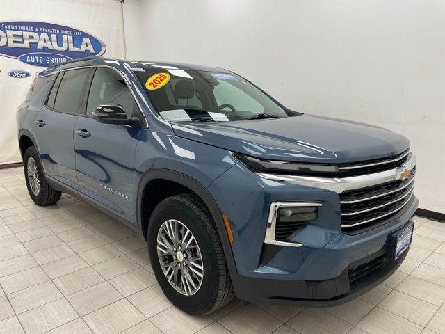 used 2025 Chevrolet Traverse car, priced at $37,999