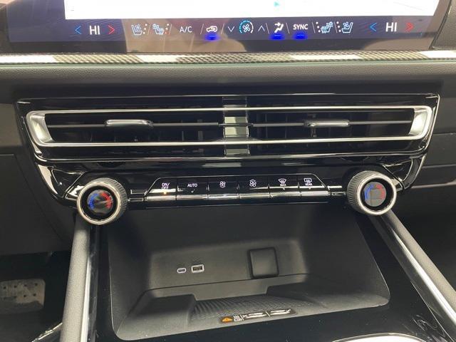 new 2026 Chevrolet Traverse car, priced at $60,000