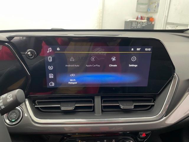 new 2025 Chevrolet Trax car, priced at $26,440