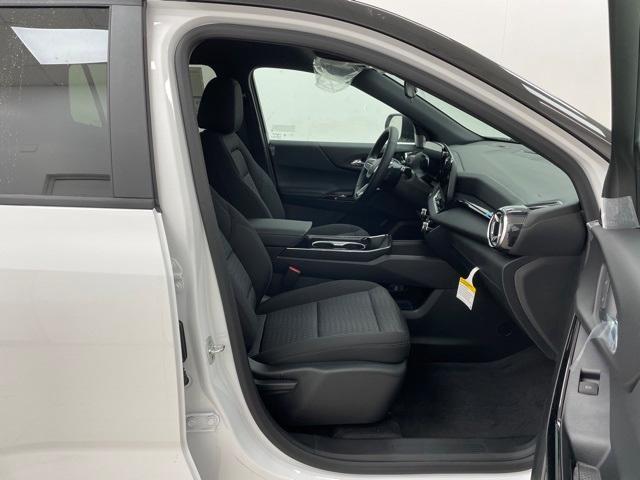 new 2025 Chevrolet Equinox car, priced at $32,665