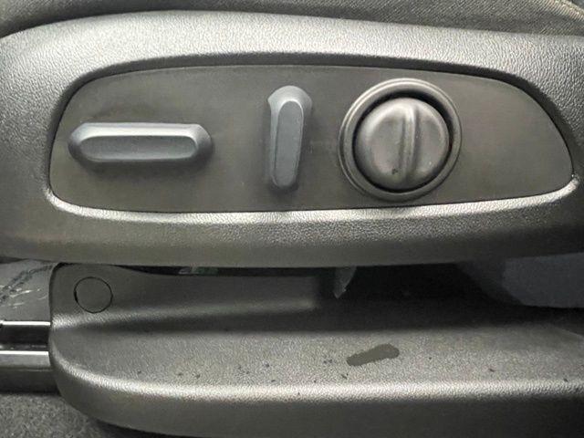 used 2023 Chevrolet Equinox car, priced at $22,754