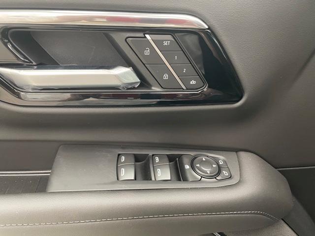 new 2025 Chevrolet Suburban car, priced at $71,295