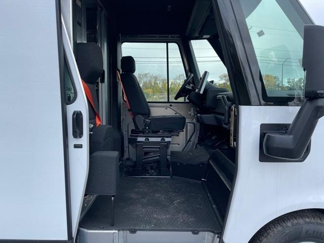 new 2025 Chevrolet BrightDrop 400 car, priced at $59,535