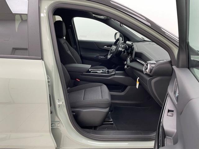 new 2026 Chevrolet Equinox car, priced at $31,740