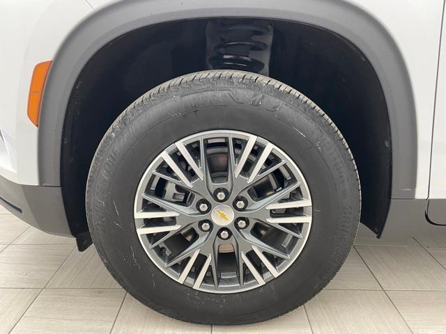 used 2024 Chevrolet Traverse car, priced at $36,500