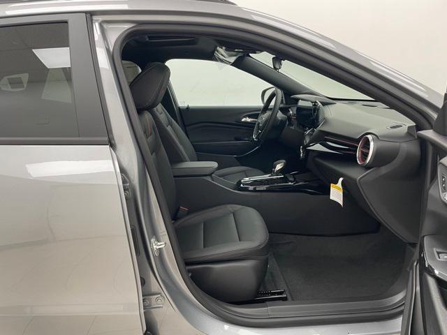 new 2025 Chevrolet Trax car, priced at $27,335