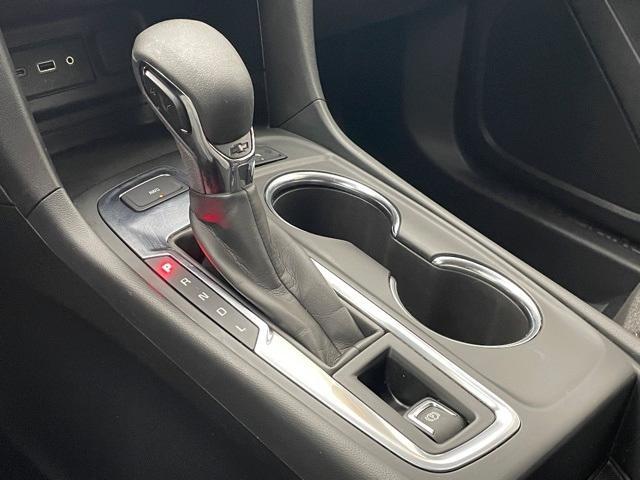 used 2022 Chevrolet Equinox car, priced at $22,369