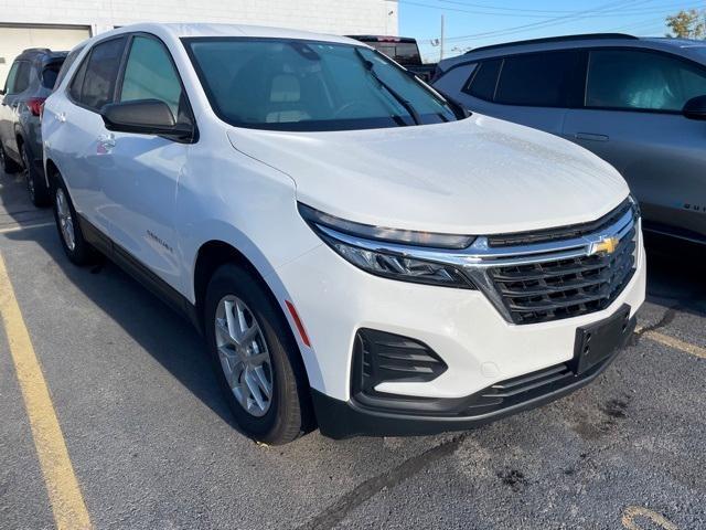 used 2022 Chevrolet Equinox car, priced at $21,121