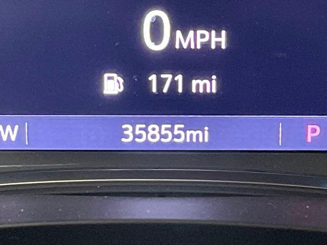 used 2022 Chevrolet Traverse car, priced at $27,958