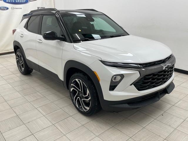 new 2025 Chevrolet TrailBlazer car, priced at $35,570