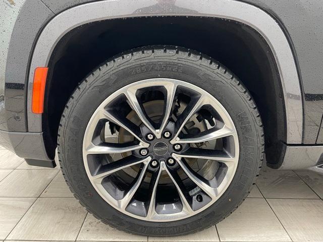 used 2022 Jeep Wagoneer car, priced at $40,421