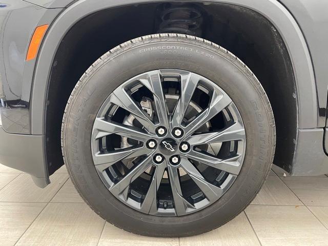 used 2023 Chevrolet Traverse car, priced at $36,491