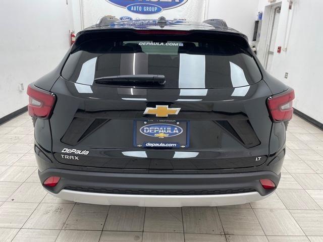 new 2025 Chevrolet Trax car, priced at $22,850