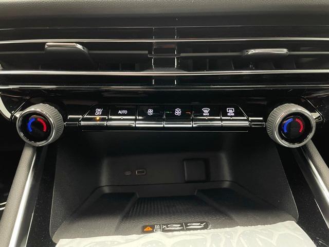 new 2025 Chevrolet Traverse car, priced at $45,990