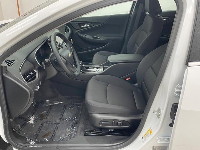 new 2025 Chevrolet Malibu car, priced at $24,750
