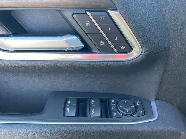 new 2025 Chevrolet Silverado 3500 car, priced at $88,000