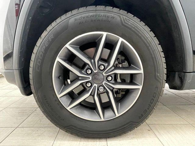 used 2022 Jeep Grand Cherokee WK car, priced at $27,162