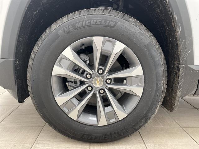 new 2026 Chevrolet Equinox car, priced at $34,315