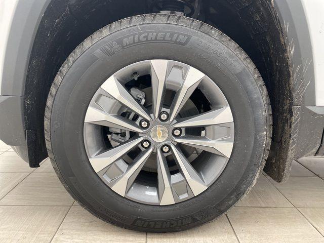 new 2026 Chevrolet Equinox car, priced at $34,315