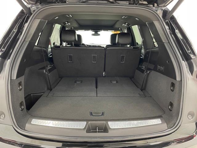 used 2022 Cadillac XT6 car, priced at $29,337