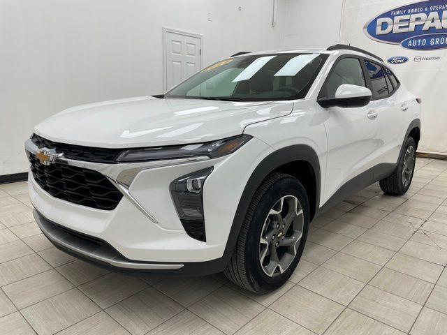 used 2024 Chevrolet Trax car, priced at $20,188