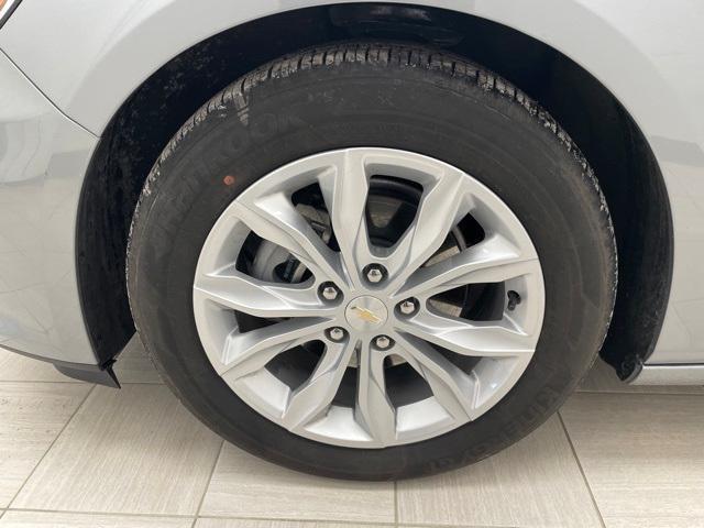 new 2025 Chevrolet Malibu car, priced at $26,000