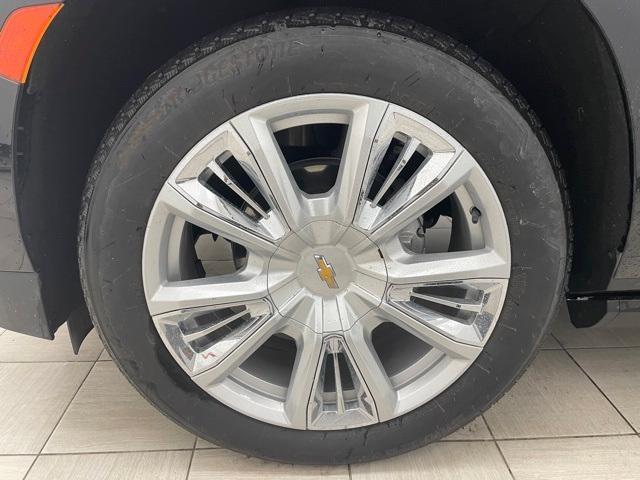 used 2024 Chevrolet Suburban car, priced at $75,304