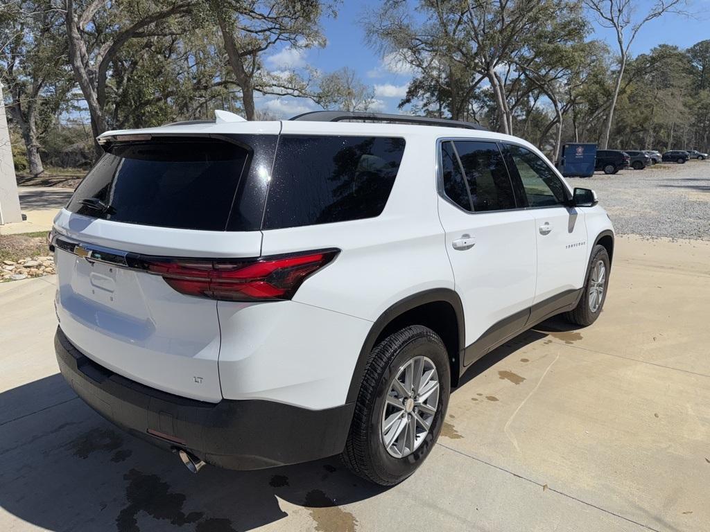 used 2023 Chevrolet Traverse car, priced at $32,490