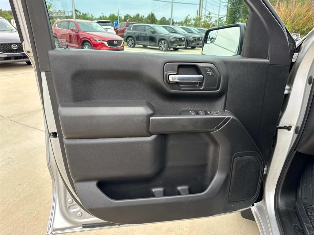 used 2022 Chevrolet Silverado 1500 car, priced at $30,990