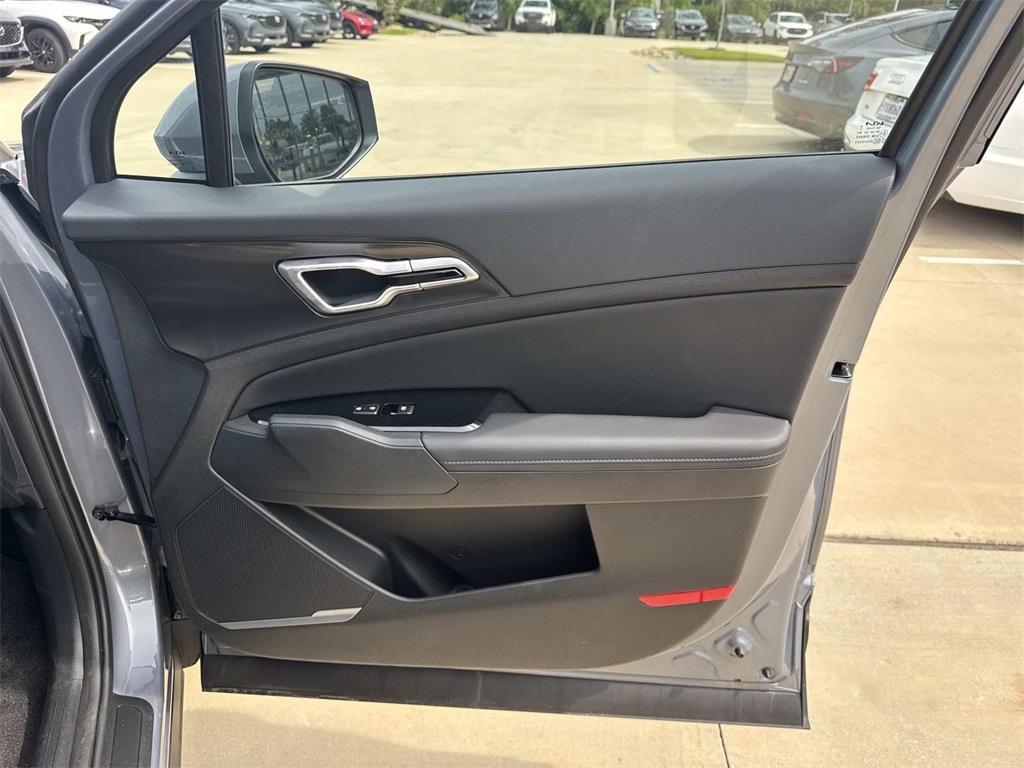 used 2025 Kia Sportage car, priced at $29,990