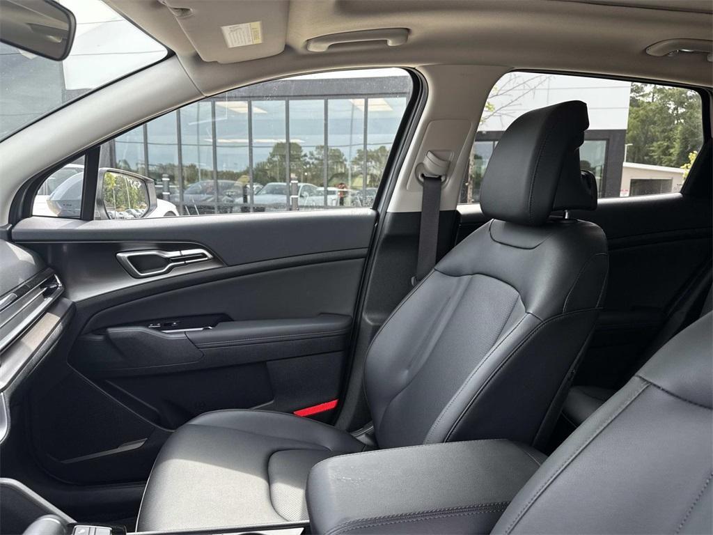 used 2025 Kia Sportage car, priced at $29,990