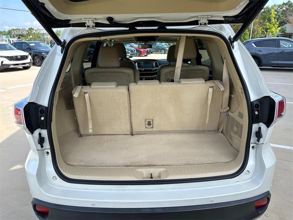 used 2015 Toyota Highlander car, priced at $19,490