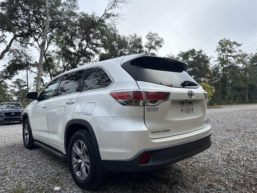 used 2015 Toyota Highlander car, priced at $15,044