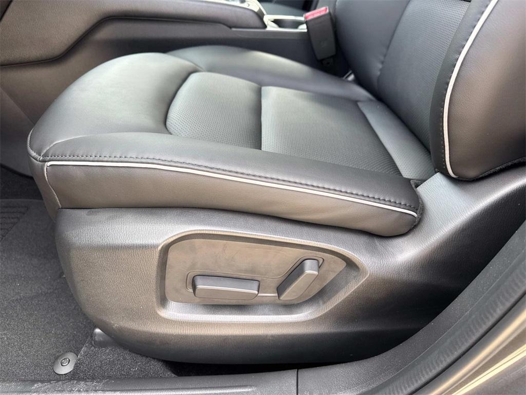 new 2025 Mazda CX-5 car, priced at $32,115