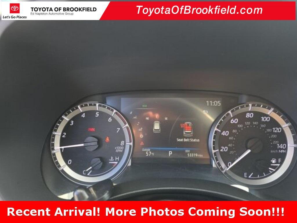 used 2023 Toyota Highlander car, priced at $31,999