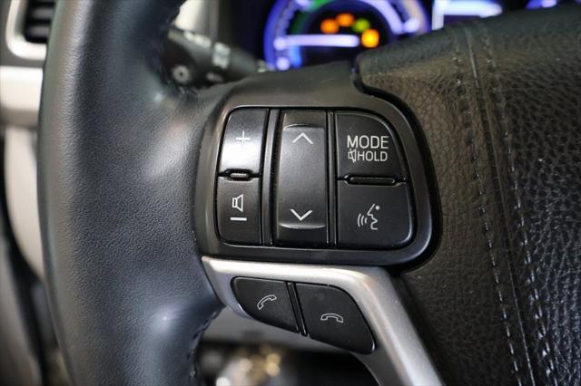 used 2018 Toyota Highlander Hybrid car, priced at $25,672