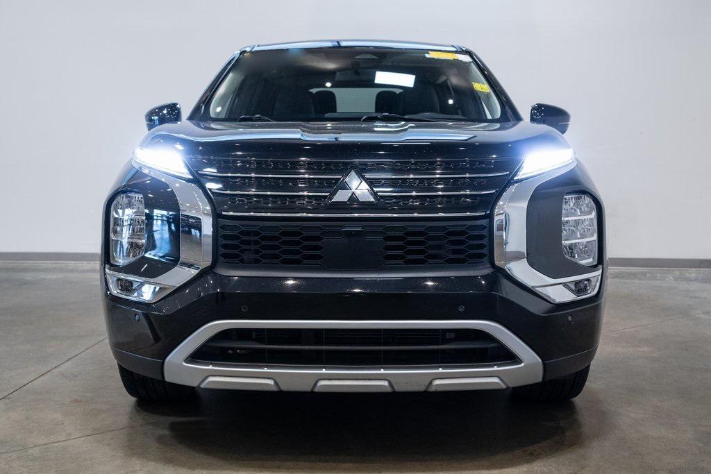 used 2024 Mitsubishi Outlander car, priced at $21,499