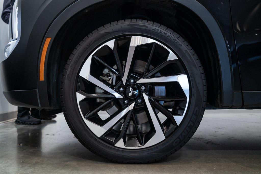 used 2024 Mitsubishi Outlander car, priced at $21,499