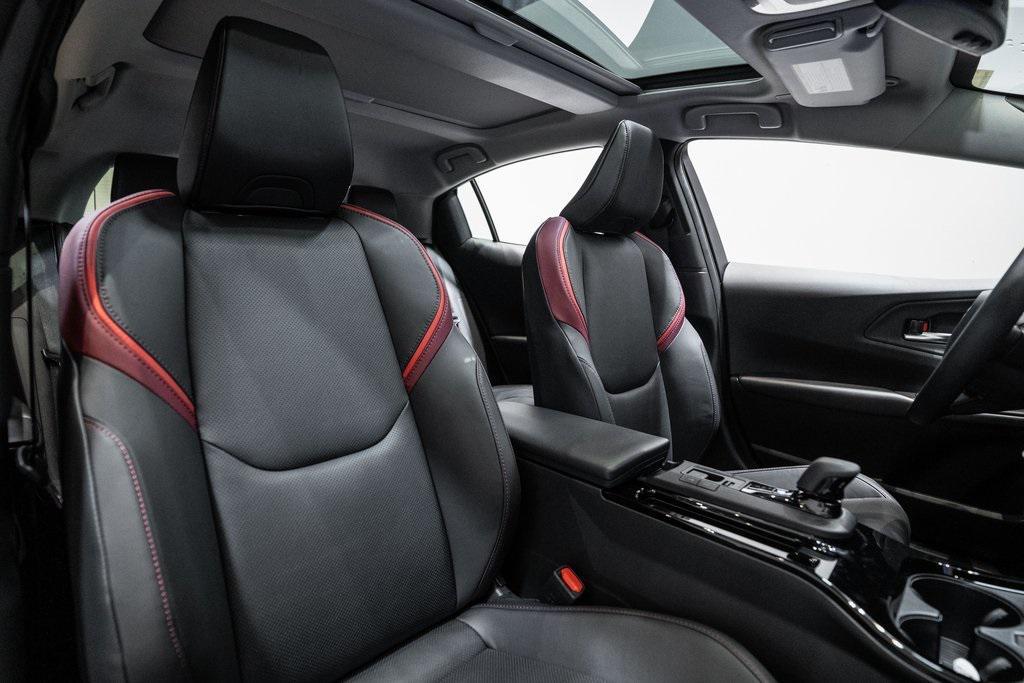 new 2026 Toyota Prius Plug-In Hybrid car, priced at $39,758