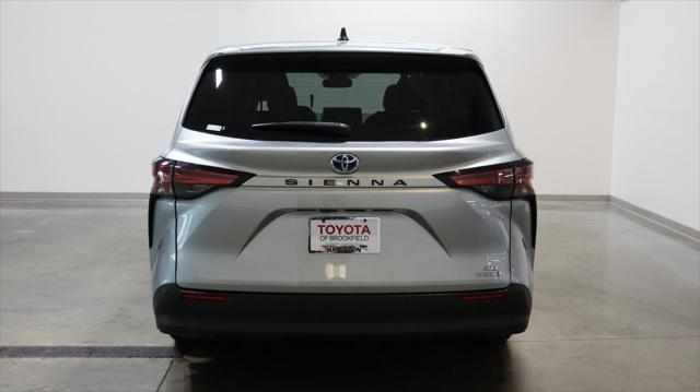 used 2021 Toyota Sienna car, priced at $37,900