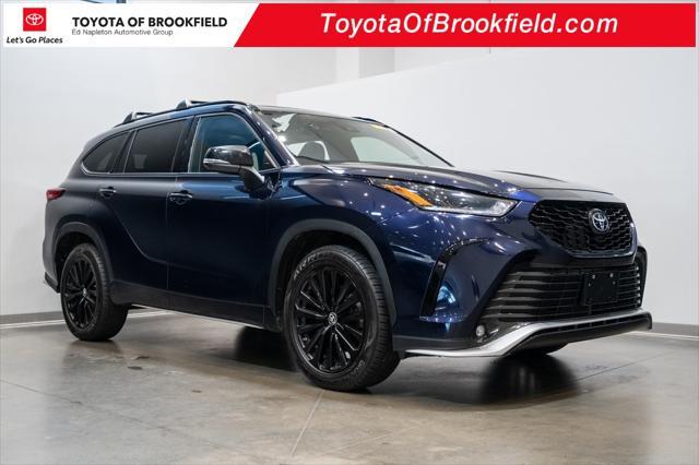 used 2023 Toyota Highlander car, priced at $42,200