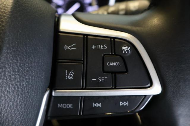 used 2022 Toyota Highlander car, priced at $33,500