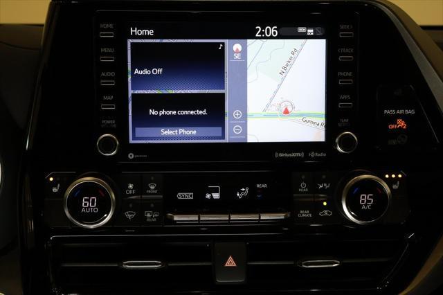 used 2022 Toyota Highlander car, priced at $33,500