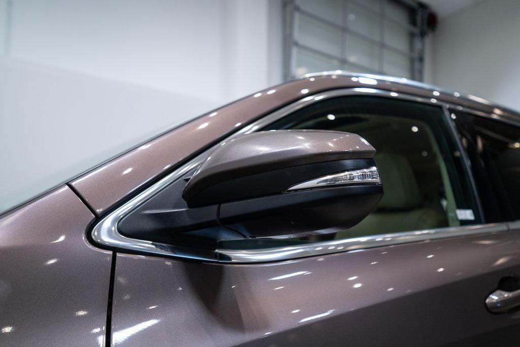 used 2017 Toyota Highlander car, priced at $19,848