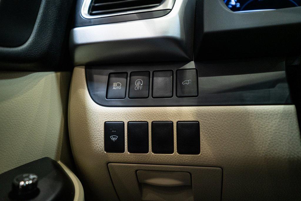 used 2017 Toyota Highlander car, priced at $19,848