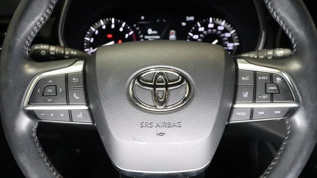 used 2021 Toyota Highlander car, priced at $35,900