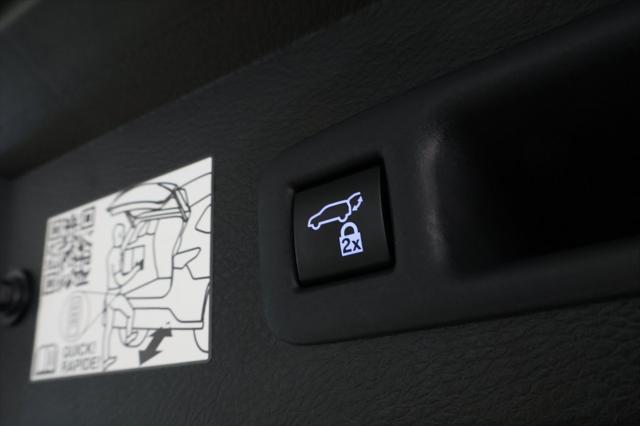 used 2023 Toyota Sienna car, priced at $39,814